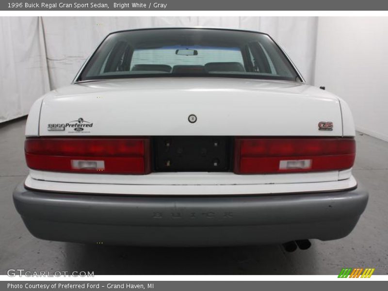 Bright White / Gray 1996 Buick Regal Gran Sport Sedan