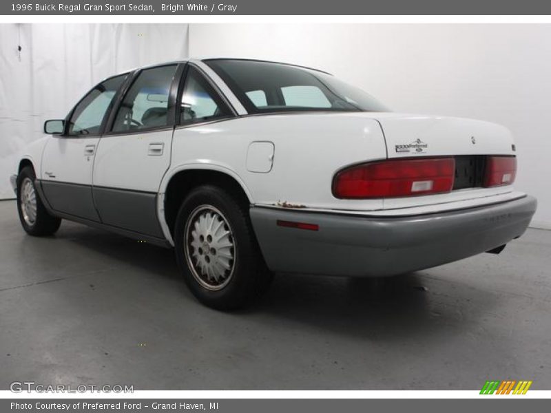 Bright White / Gray 1996 Buick Regal Gran Sport Sedan