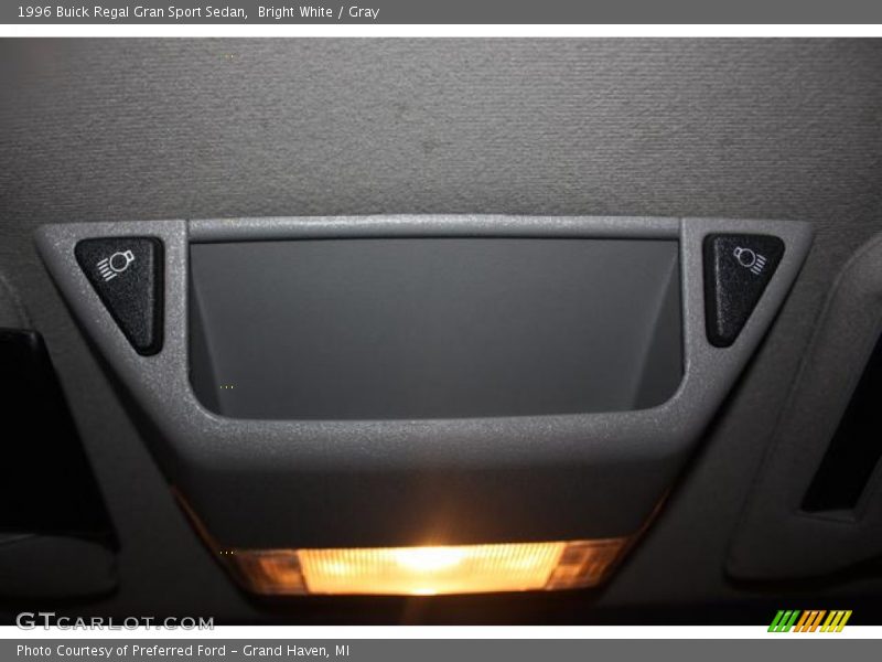 Bright White / Gray 1996 Buick Regal Gran Sport Sedan