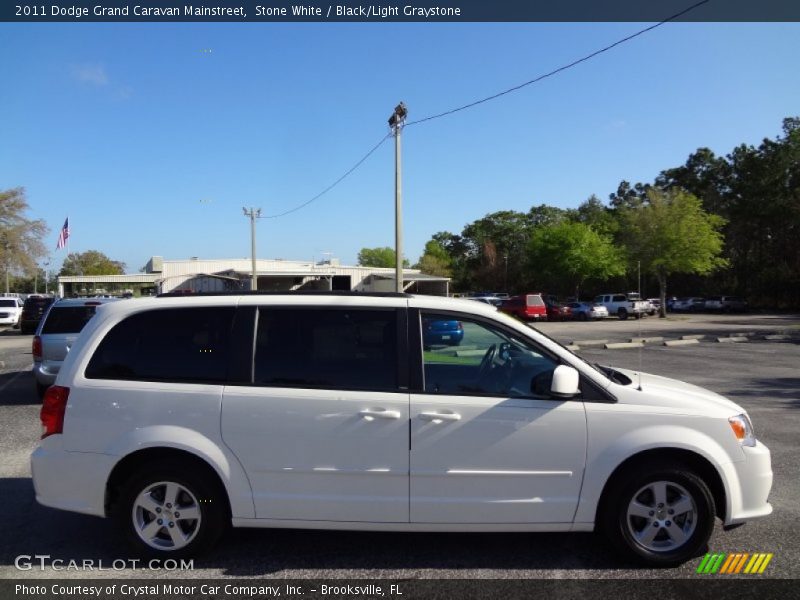 Stone White / Black/Light Graystone 2011 Dodge Grand Caravan Mainstreet