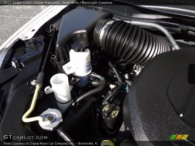 Stone White / Black/Light Graystone 2011 Dodge Grand Caravan Mainstreet