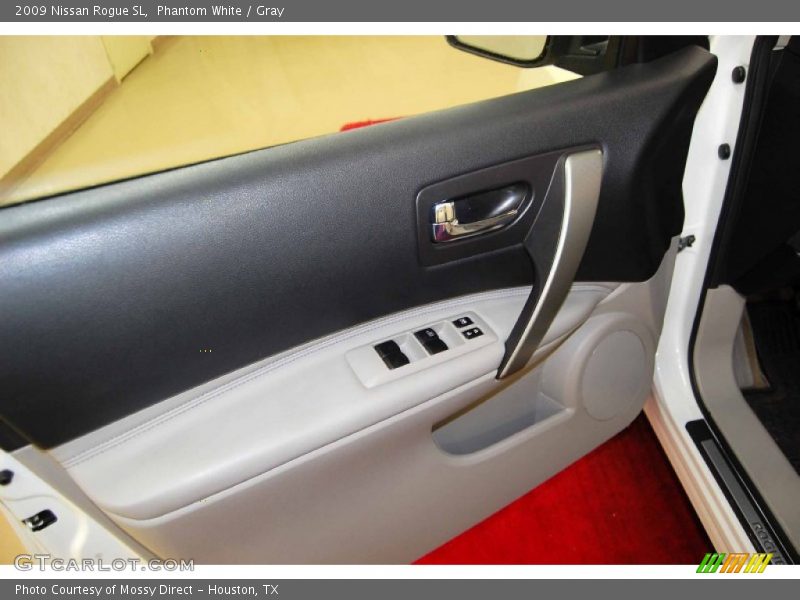 Phantom White / Gray 2009 Nissan Rogue SL