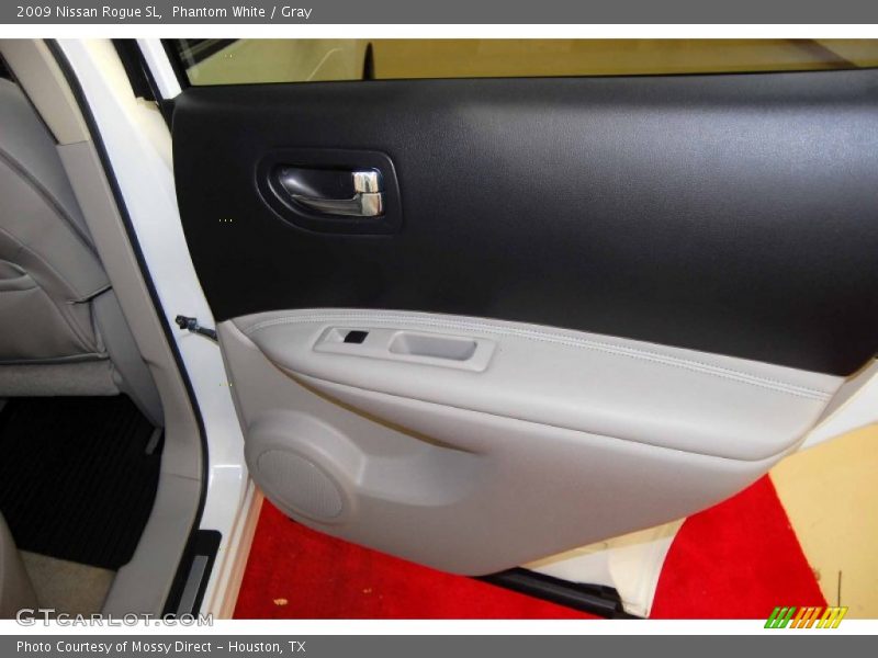 Phantom White / Gray 2009 Nissan Rogue SL
