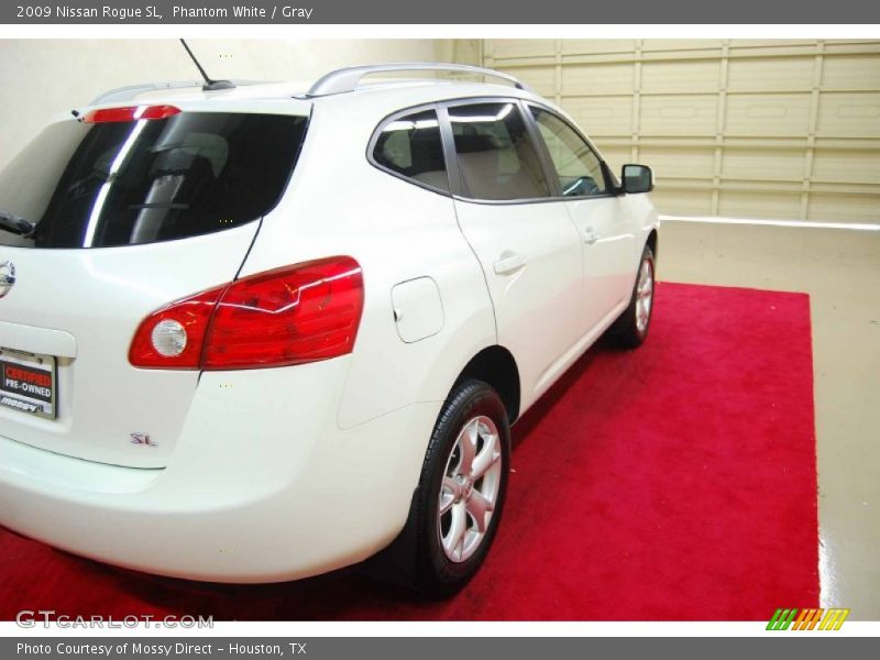 Phantom White / Gray 2009 Nissan Rogue SL