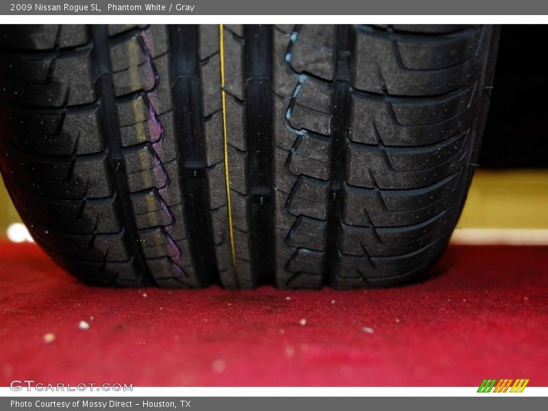 Phantom White / Gray 2009 Nissan Rogue SL