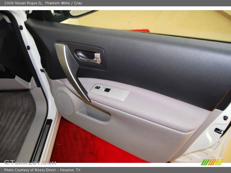 Phantom White / Gray 2009 Nissan Rogue SL
