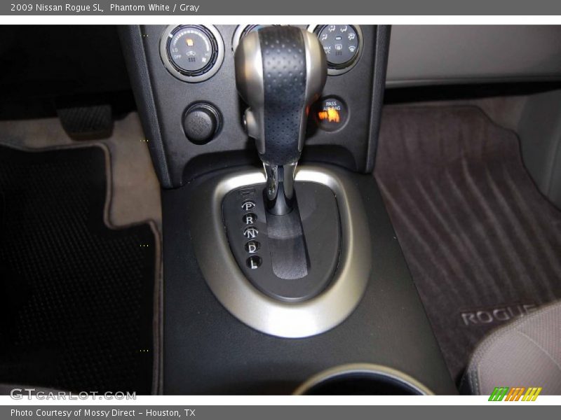 Phantom White / Gray 2009 Nissan Rogue SL