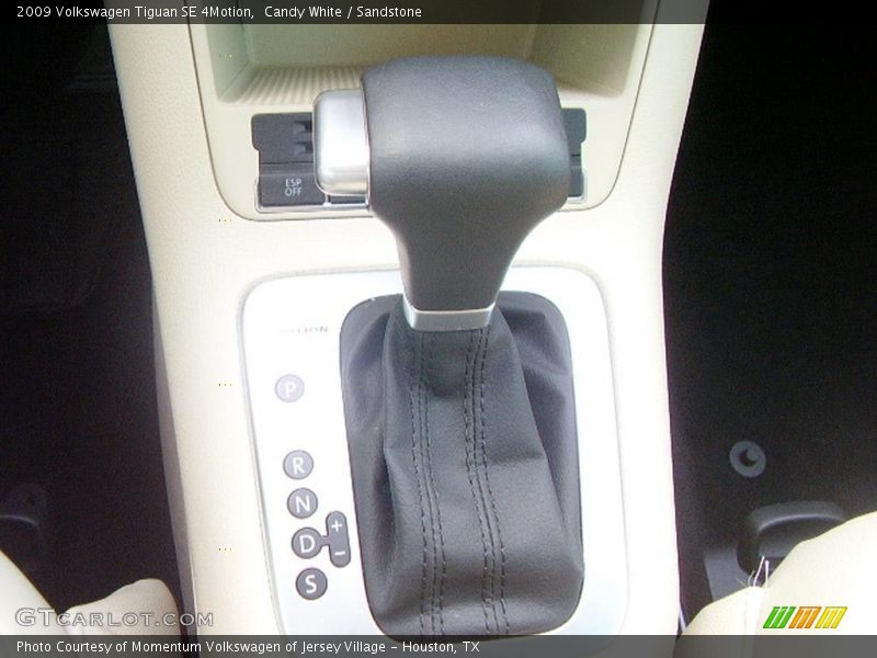 Candy White / Sandstone 2009 Volkswagen Tiguan SE 4Motion