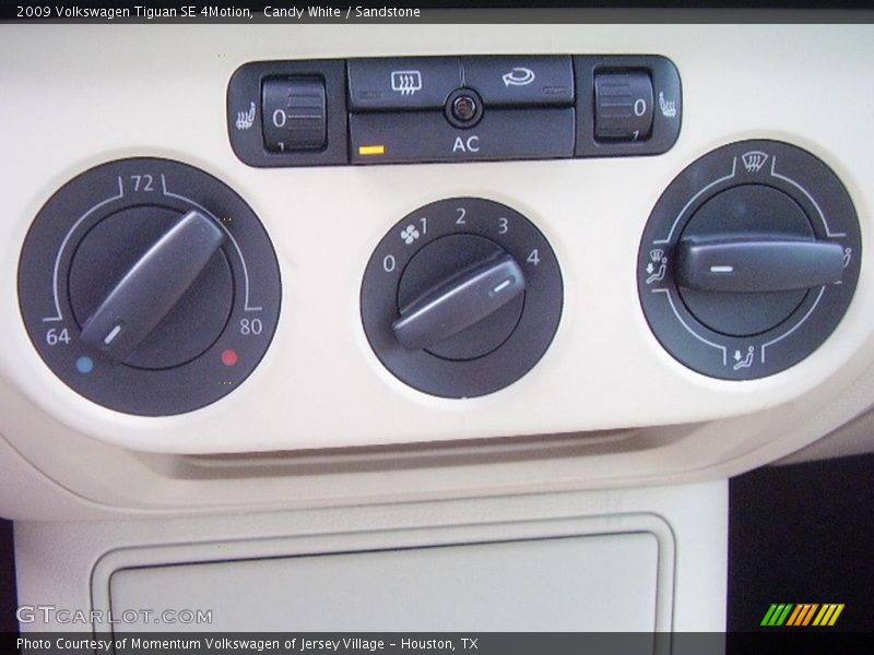 Candy White / Sandstone 2009 Volkswagen Tiguan SE 4Motion
