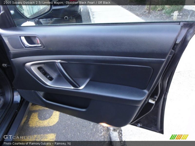 Obsidian Black Pearl / Off Black 2005 Subaru Outback 2.5i Limited Wagon