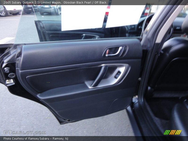 Obsidian Black Pearl / Off Black 2005 Subaru Outback 2.5i Limited Wagon