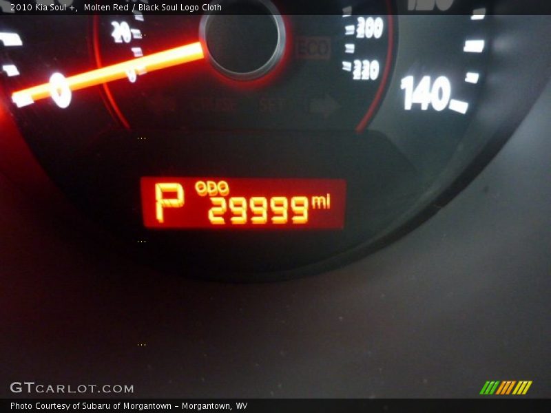 Molten Red / Black Soul Logo Cloth 2010 Kia Soul +