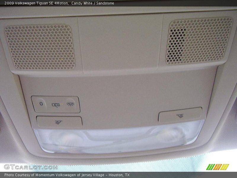 Candy White / Sandstone 2009 Volkswagen Tiguan SE 4Motion