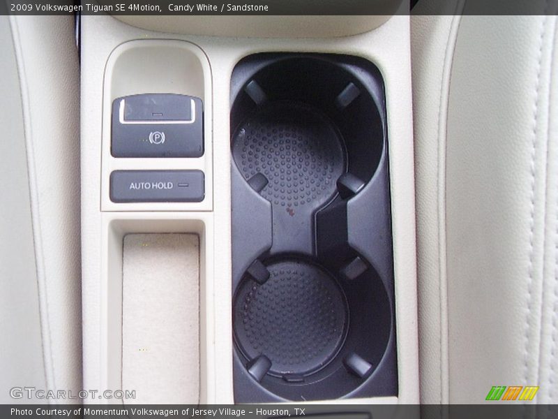 Candy White / Sandstone 2009 Volkswagen Tiguan SE 4Motion