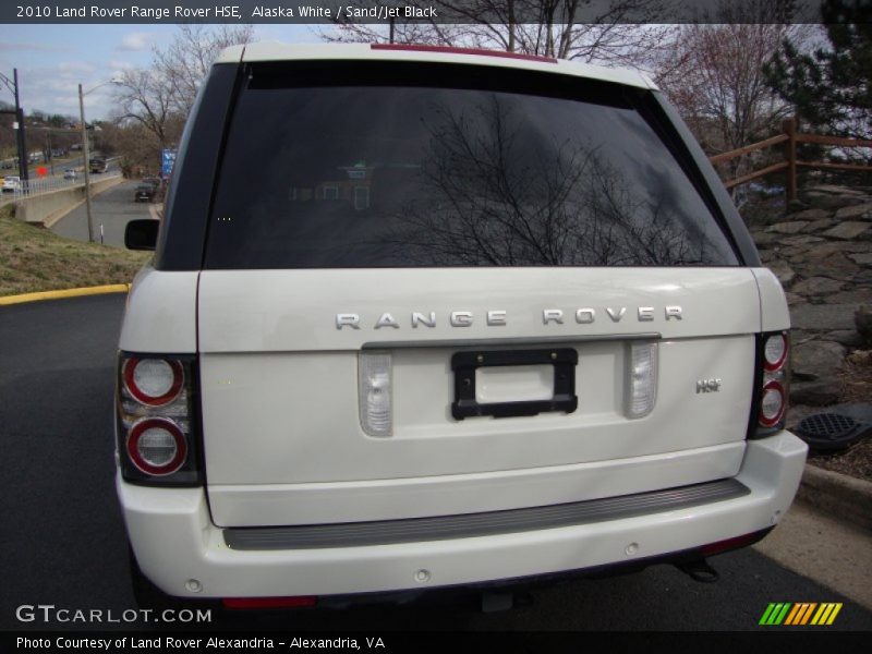 Alaska White / Sand/Jet Black 2010 Land Rover Range Rover HSE