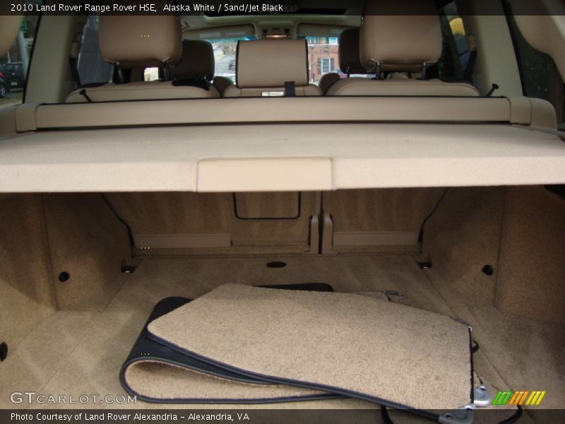 Alaska White / Sand/Jet Black 2010 Land Rover Range Rover HSE