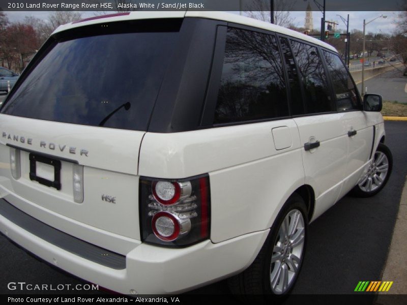 Alaska White / Sand/Jet Black 2010 Land Rover Range Rover HSE