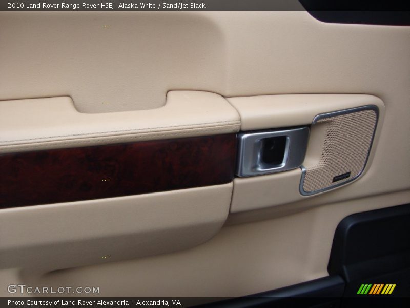 Alaska White / Sand/Jet Black 2010 Land Rover Range Rover HSE