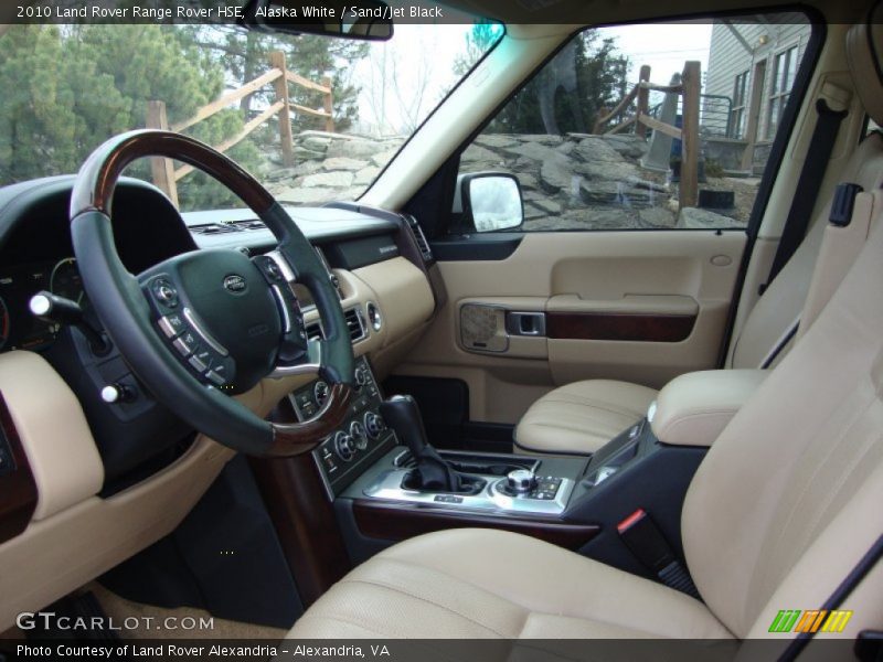 Alaska White / Sand/Jet Black 2010 Land Rover Range Rover HSE