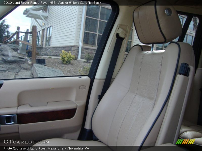 Alaska White / Sand/Jet Black 2010 Land Rover Range Rover HSE