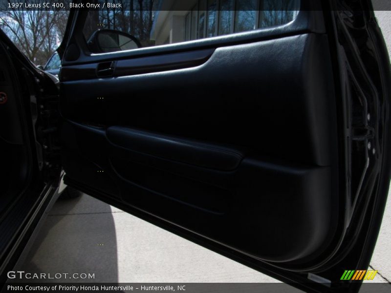 Black Onyx / Black 1997 Lexus SC 400