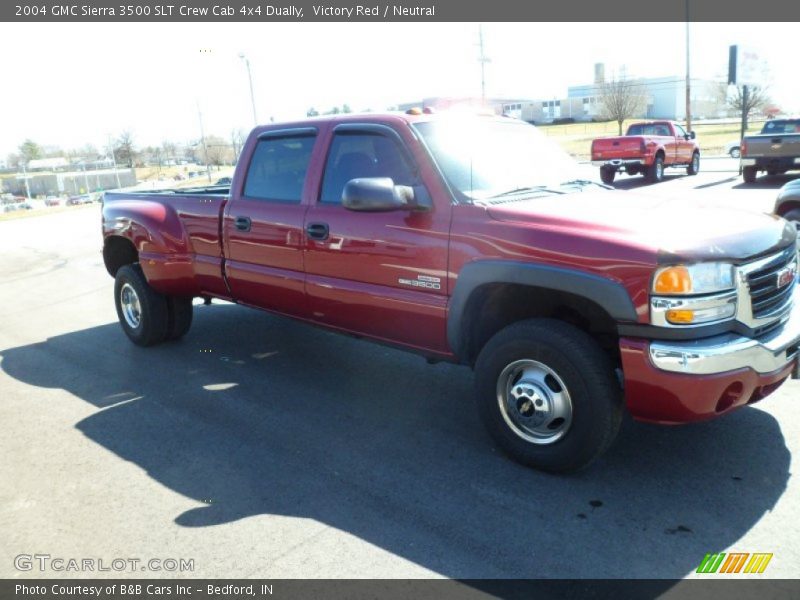 Victory Red / Neutral 2004 GMC Sierra 3500 SLT Crew Cab 4x4 Dually