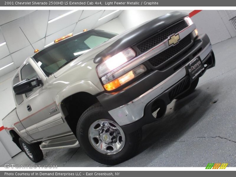 Light Pewter Metallic / Graphite 2001 Chevrolet Silverado 2500HD LS Extended Cab 4x4