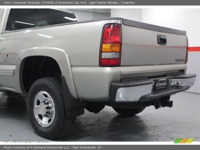 Light Pewter Metallic / Graphite 2001 Chevrolet Silverado 2500HD LS Extended Cab 4x4