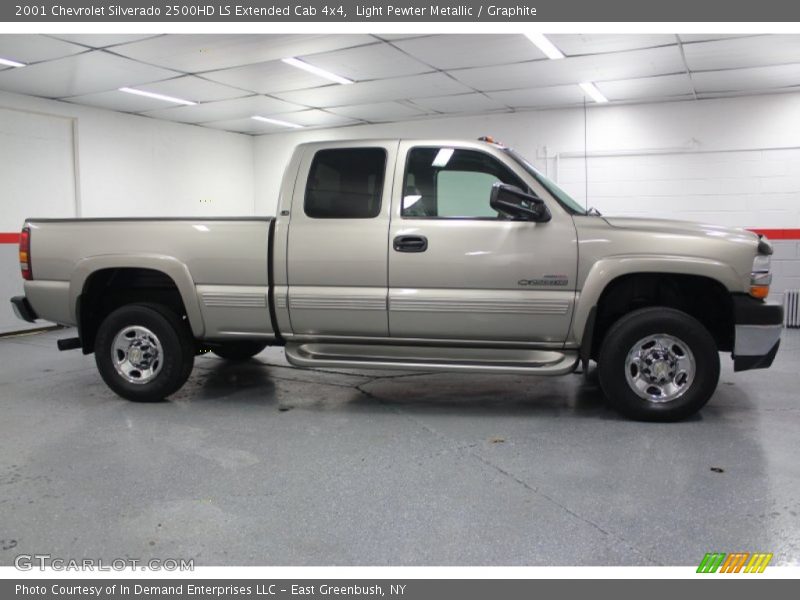 Light Pewter Metallic / Graphite 2001 Chevrolet Silverado 2500HD LS Extended Cab 4x4