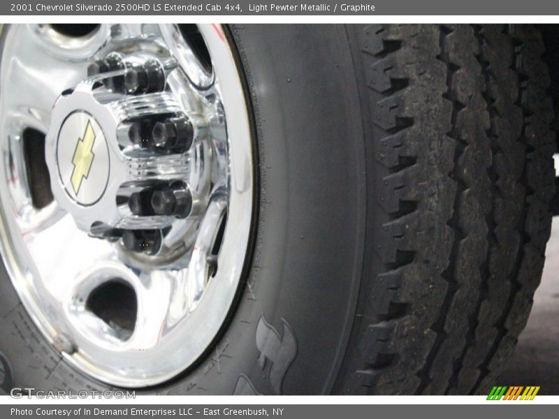 Light Pewter Metallic / Graphite 2001 Chevrolet Silverado 2500HD LS Extended Cab 4x4