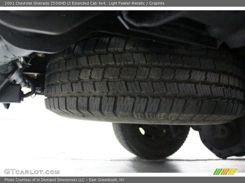 Light Pewter Metallic / Graphite 2001 Chevrolet Silverado 2500HD LS Extended Cab 4x4