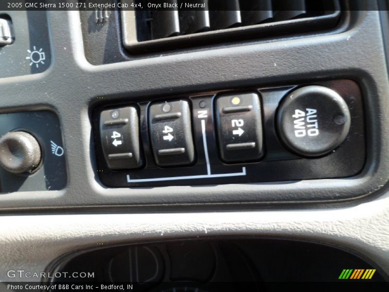 Onyx Black / Neutral 2005 GMC Sierra 1500 Z71 Extended Cab 4x4