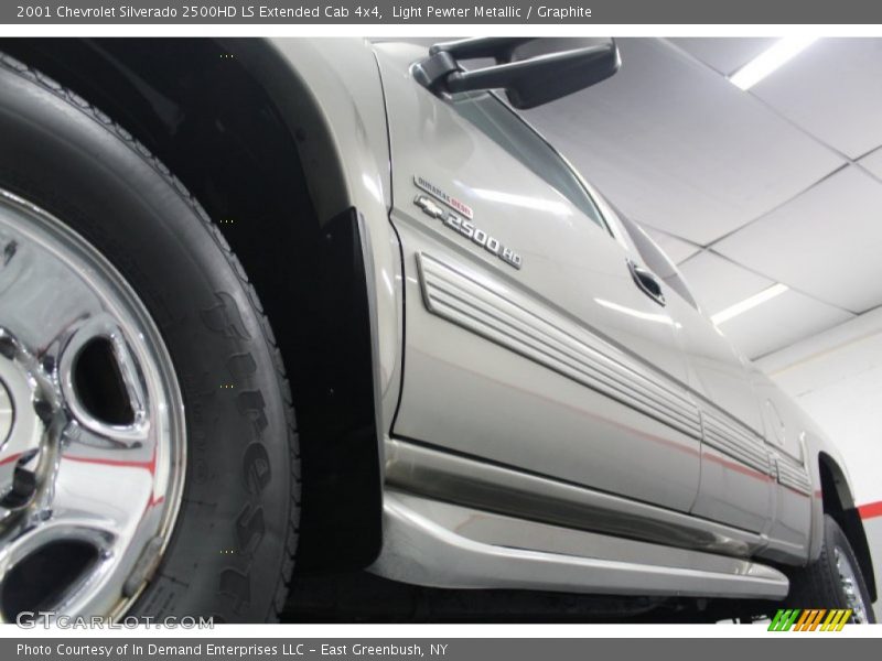 Light Pewter Metallic / Graphite 2001 Chevrolet Silverado 2500HD LS Extended Cab 4x4