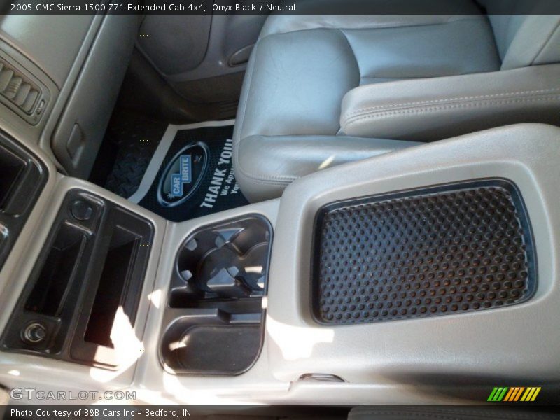 Onyx Black / Neutral 2005 GMC Sierra 1500 Z71 Extended Cab 4x4
