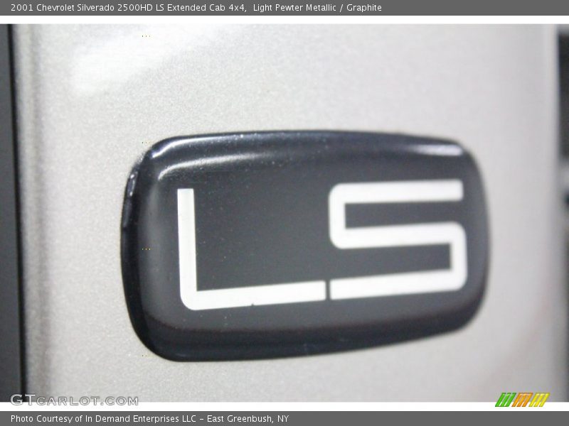 2001 Silverado 2500HD LS Extended Cab 4x4 Logo