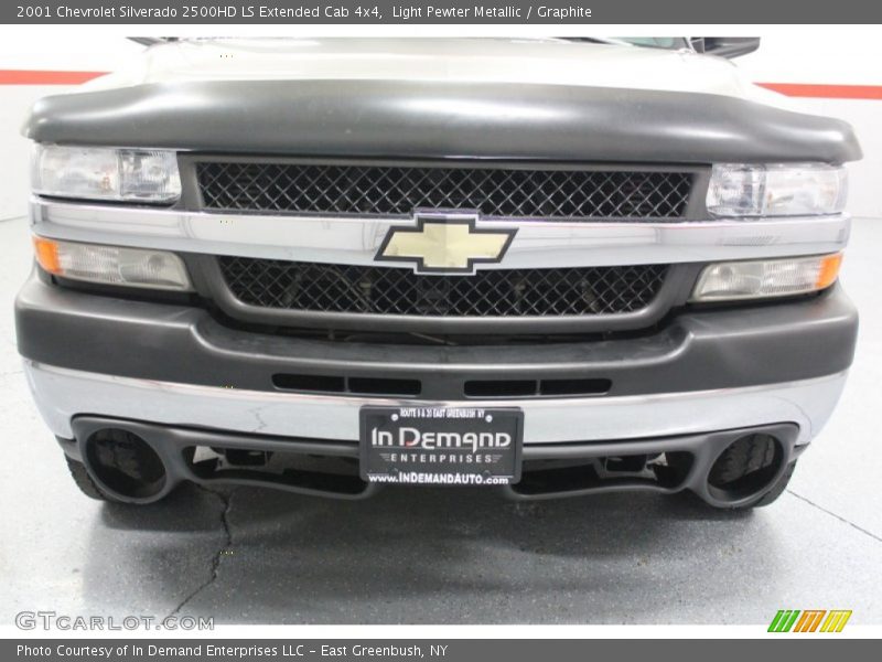 Light Pewter Metallic / Graphite 2001 Chevrolet Silverado 2500HD LS Extended Cab 4x4