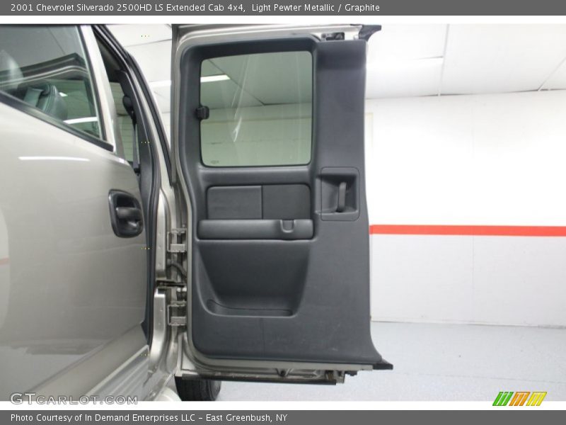 Light Pewter Metallic / Graphite 2001 Chevrolet Silverado 2500HD LS Extended Cab 4x4