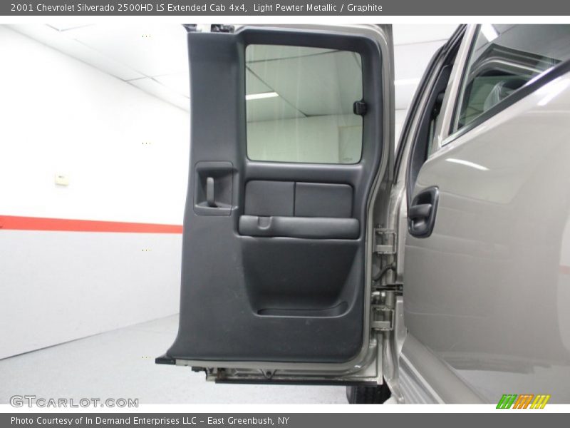 Light Pewter Metallic / Graphite 2001 Chevrolet Silverado 2500HD LS Extended Cab 4x4