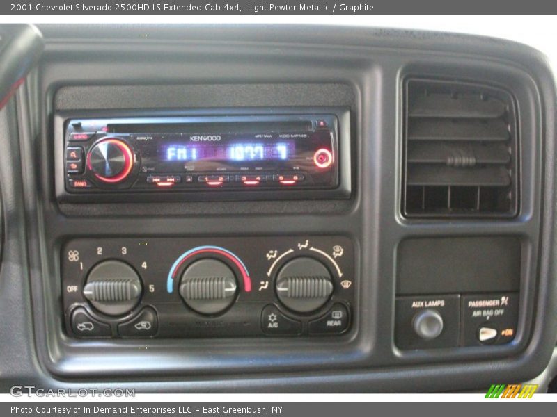 Light Pewter Metallic / Graphite 2001 Chevrolet Silverado 2500HD LS Extended Cab 4x4