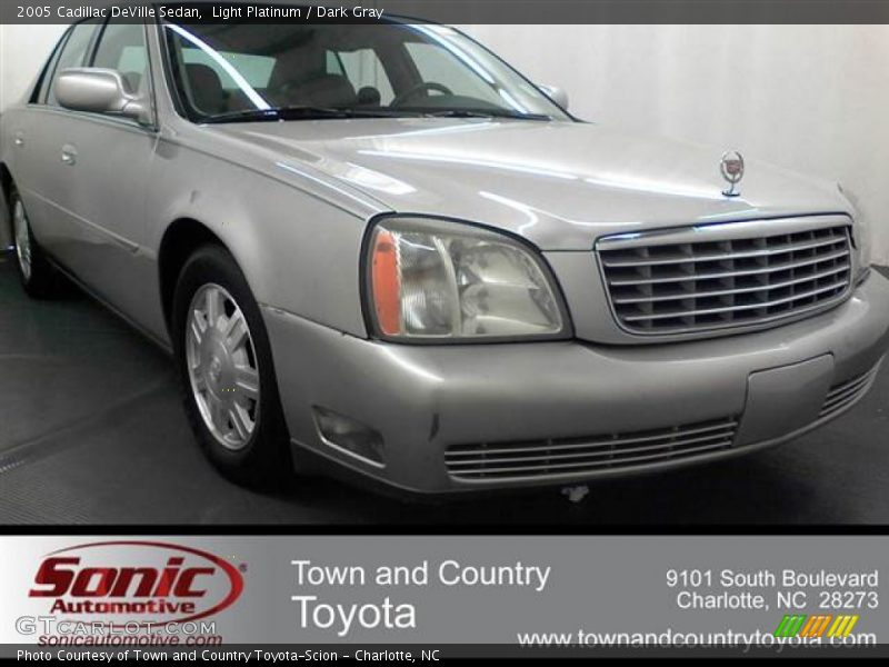 Light Platinum / Dark Gray 2005 Cadillac DeVille Sedan