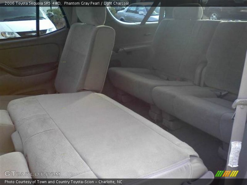 Phantom Gray Pearl / Light Charcoal 2006 Toyota Sequoia SR5 4WD