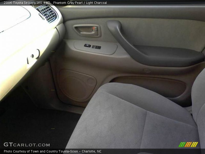 Phantom Gray Pearl / Light Charcoal 2006 Toyota Sequoia SR5 4WD