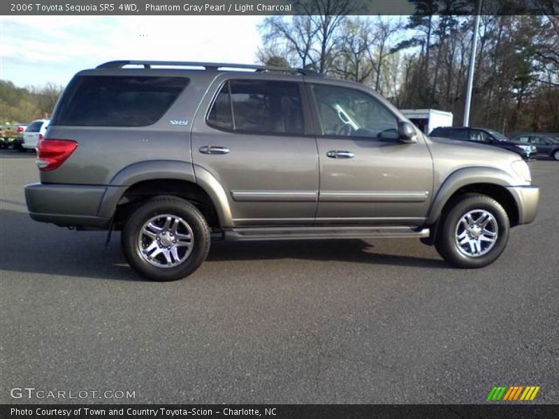 Phantom Gray Pearl / Light Charcoal 2006 Toyota Sequoia SR5 4WD