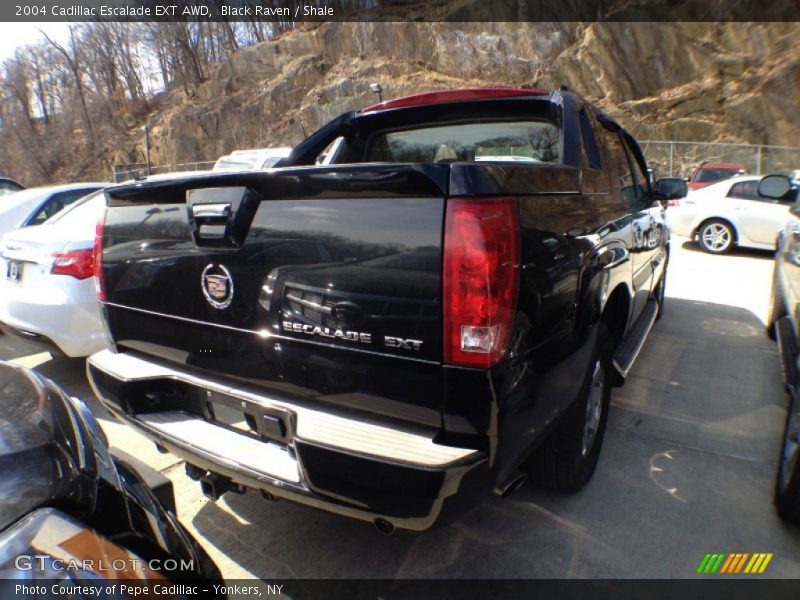 Black Raven / Shale 2004 Cadillac Escalade EXT AWD