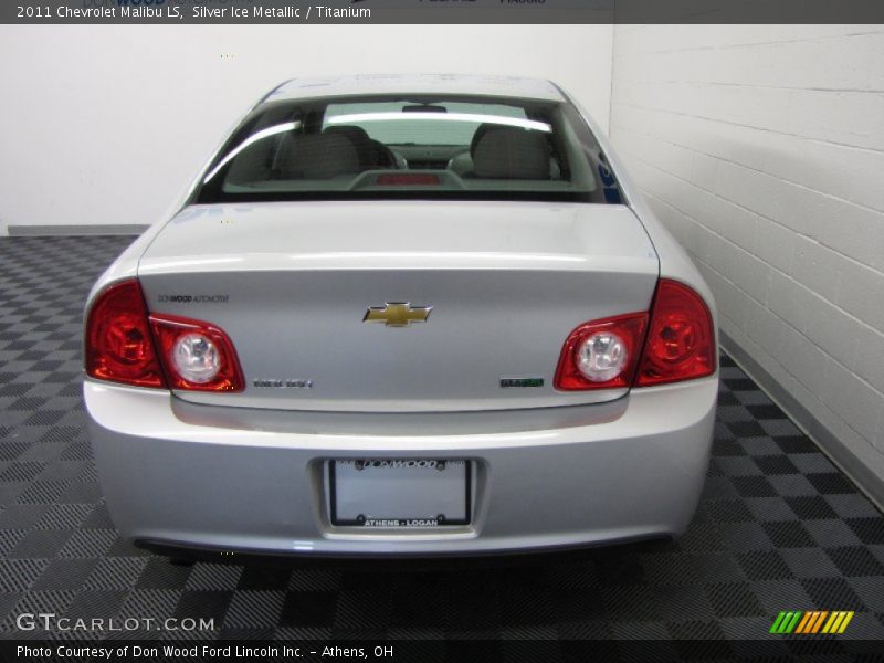 Silver Ice Metallic / Titanium 2011 Chevrolet Malibu LS