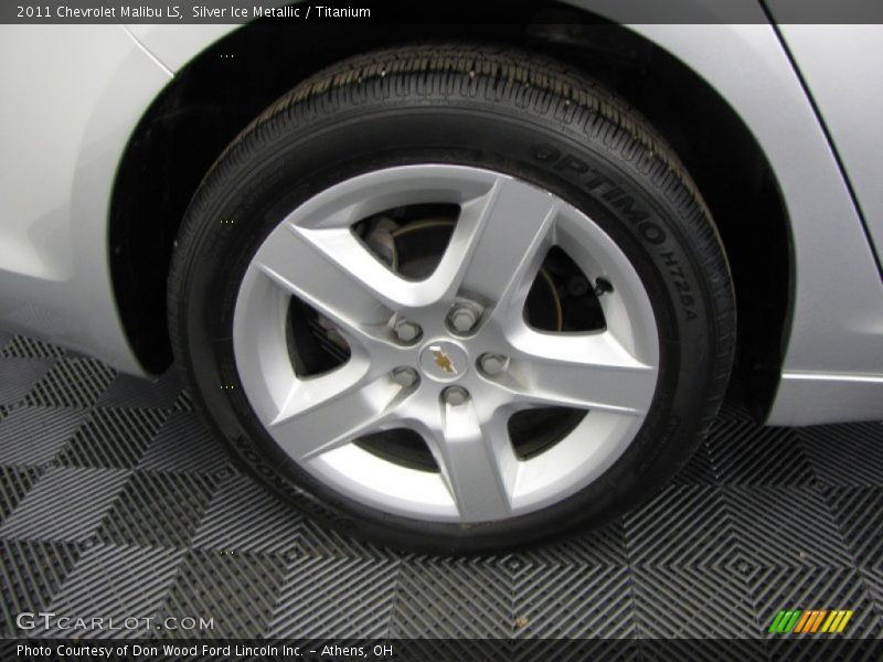 Silver Ice Metallic / Titanium 2011 Chevrolet Malibu LS