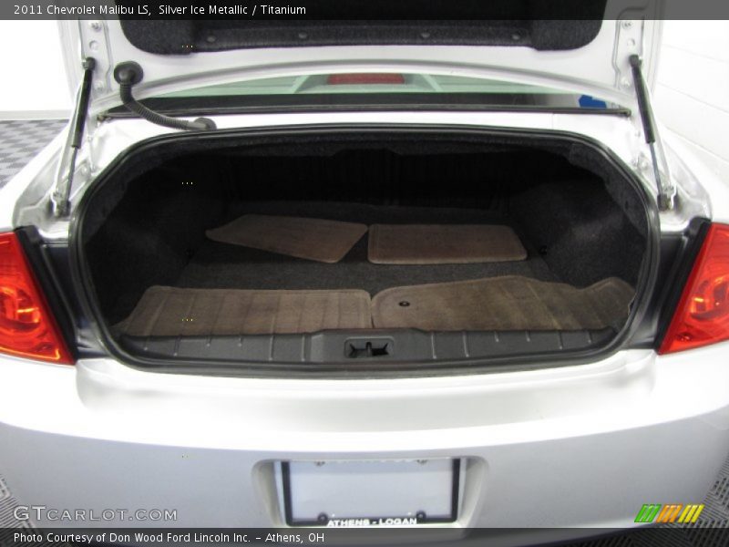 Silver Ice Metallic / Titanium 2011 Chevrolet Malibu LS