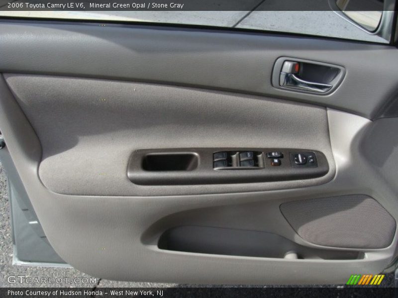 Mineral Green Opal / Stone Gray 2006 Toyota Camry LE V6