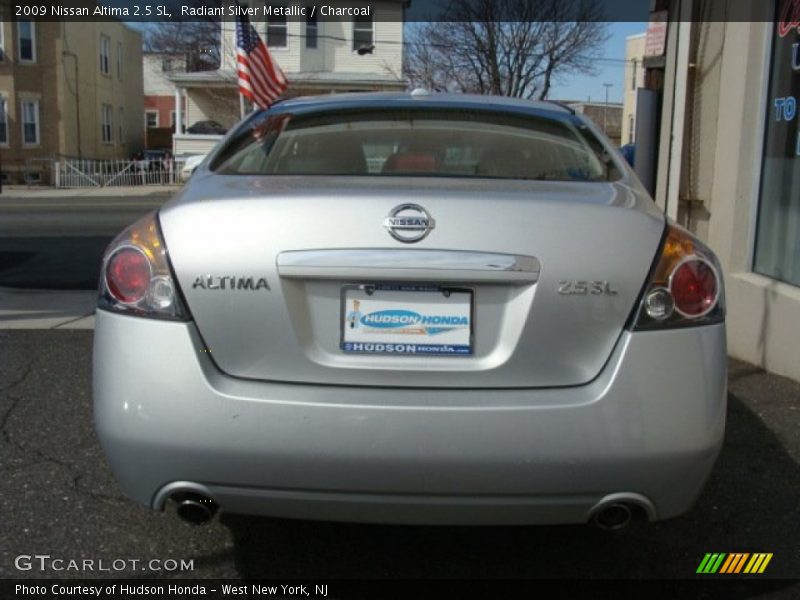 Radiant Silver Metallic / Charcoal 2009 Nissan Altima 2.5 SL