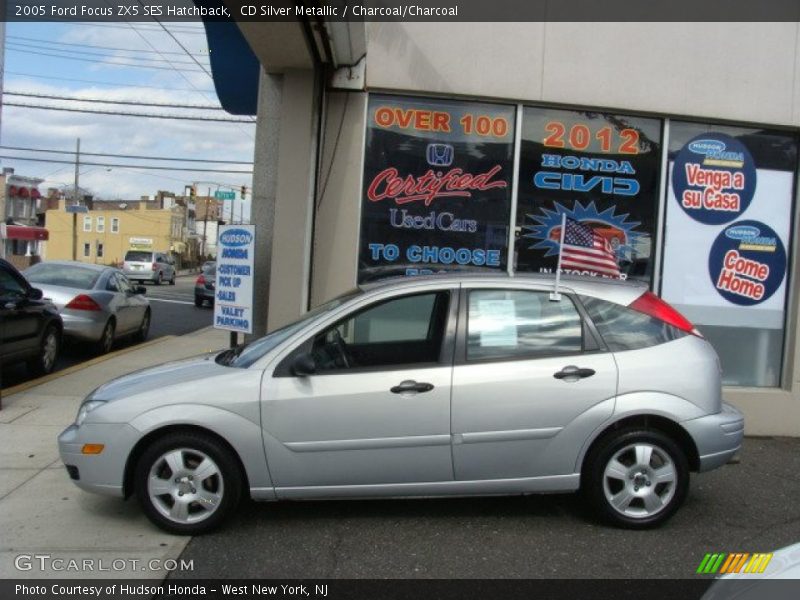 CD Silver Metallic / Charcoal/Charcoal 2005 Ford Focus ZX5 SES Hatchback